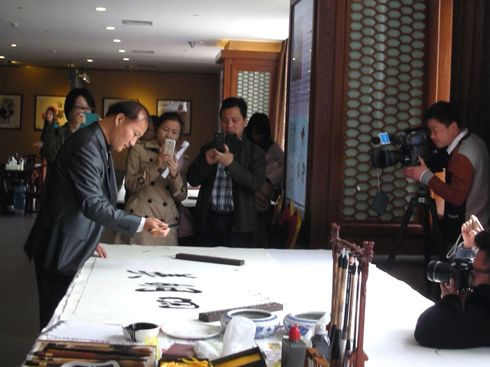 2013年宁波市电视台现场采访