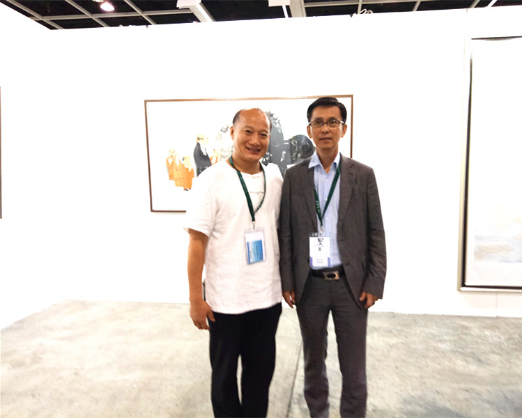 2017年8月香港《全球500水墨画精英大展》与何家英先生同时展出