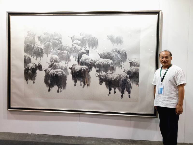 2017年8月香港《全球500水墨画精英大展》中国美术家协会刘大为主席作品“雪域生灵”